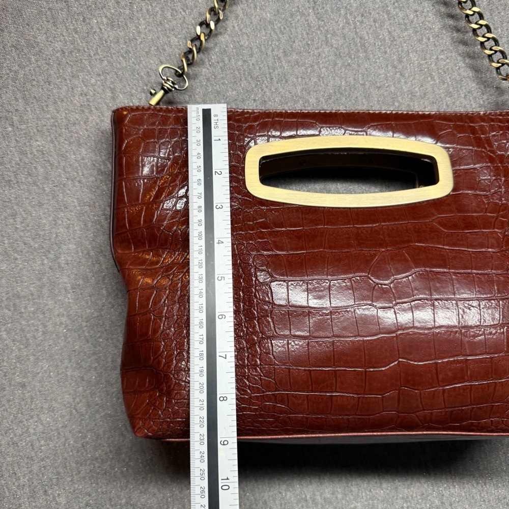 Liz Claiborne Shoulder Bag Croc Embossed Chain Strap Large Clutch Bag Brown - Picture 6 of 7
